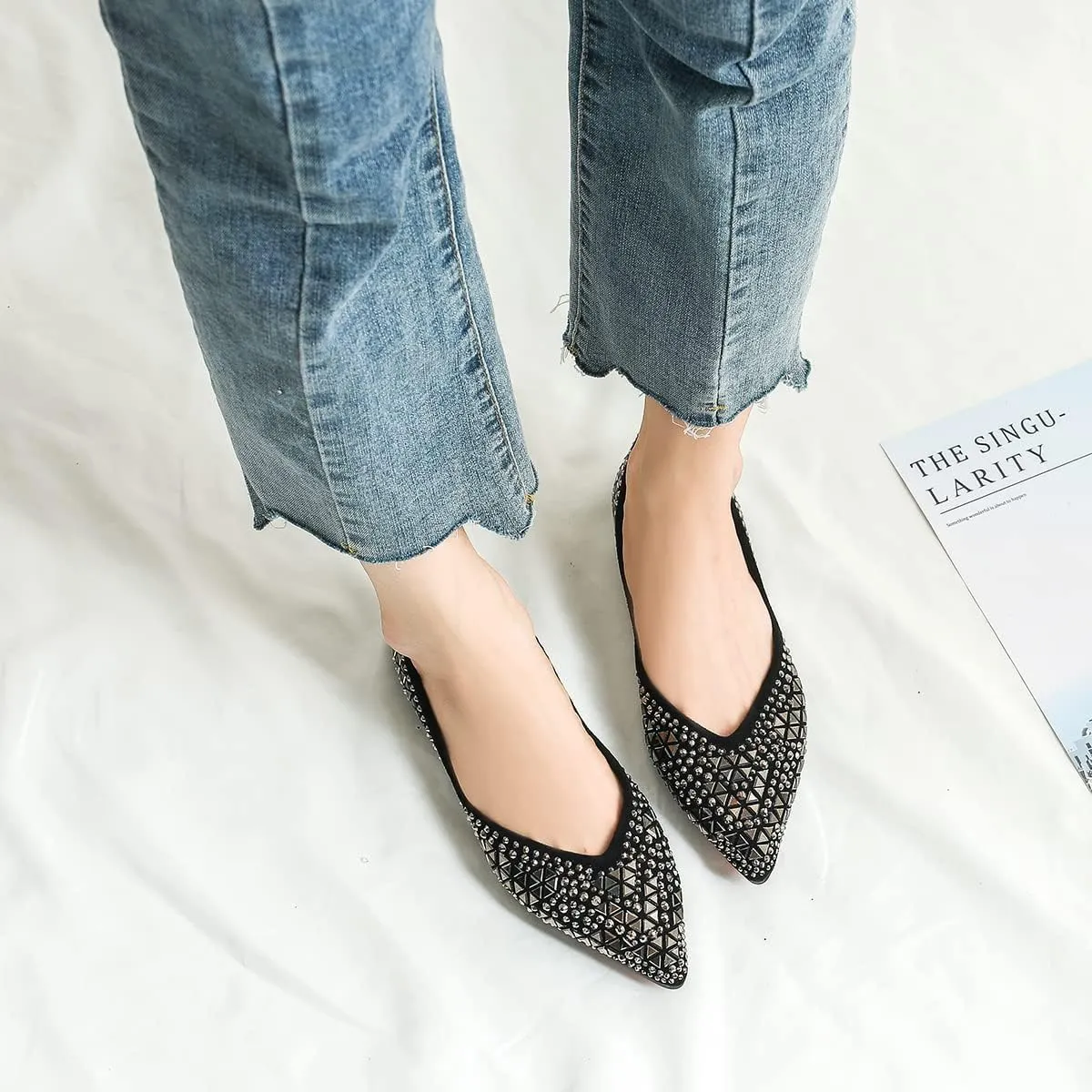 Hee grand Women's Slip On Ballet Flats Fashion Rhinestone Pointed Toe Shallow Flat Shoes Wedding Shoes for Party Wedding Shoes for Party
