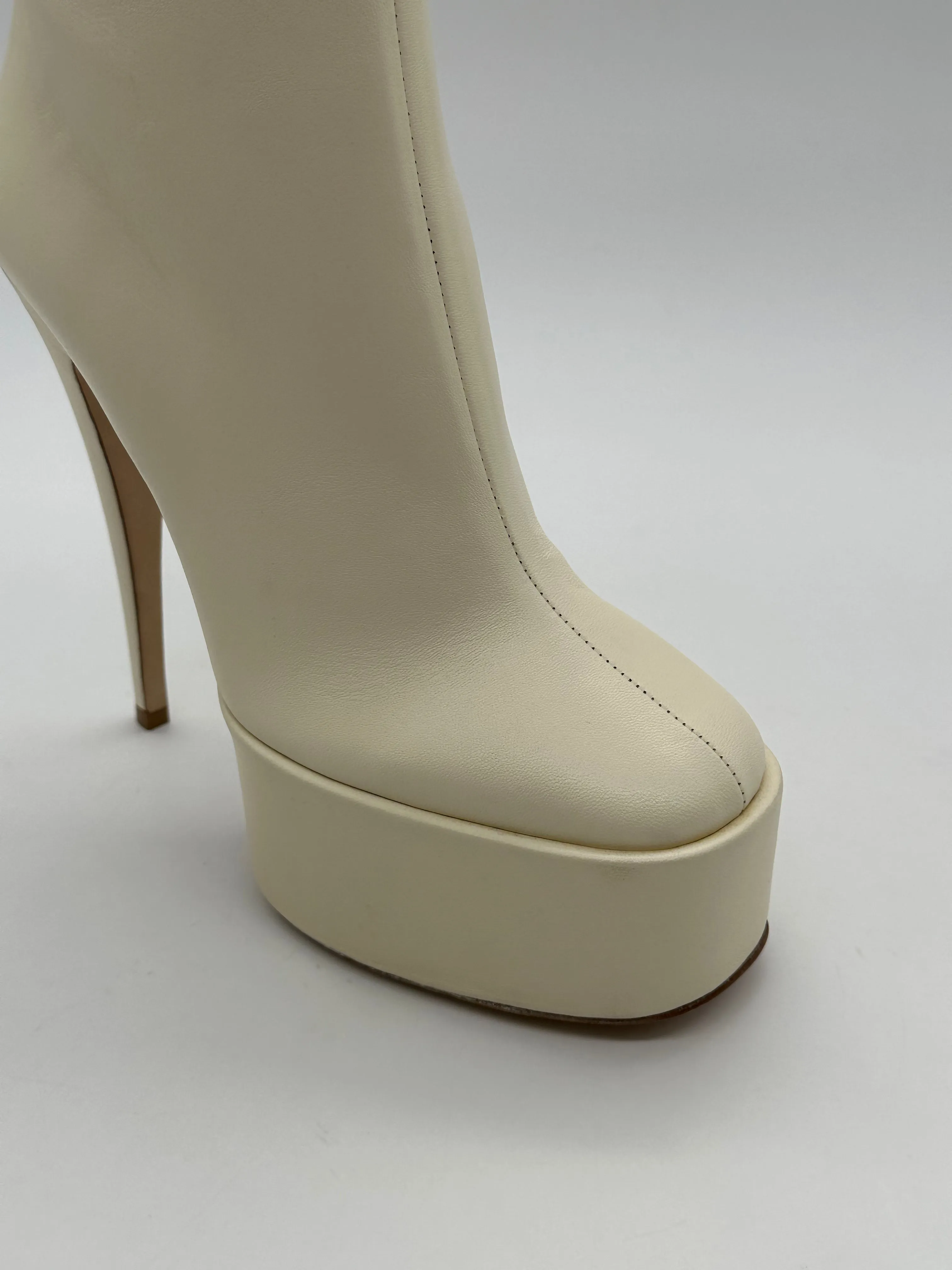 Ivana Ankle Boots