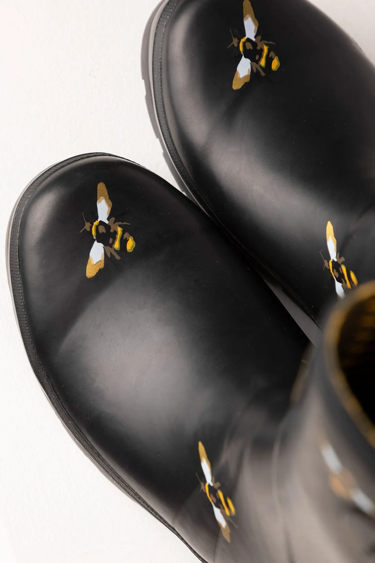 Mid-Height Joules Wellies with Enhanced Durability