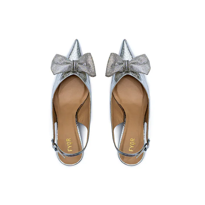 Metallic Pointed Diamante Pumps BWR 075