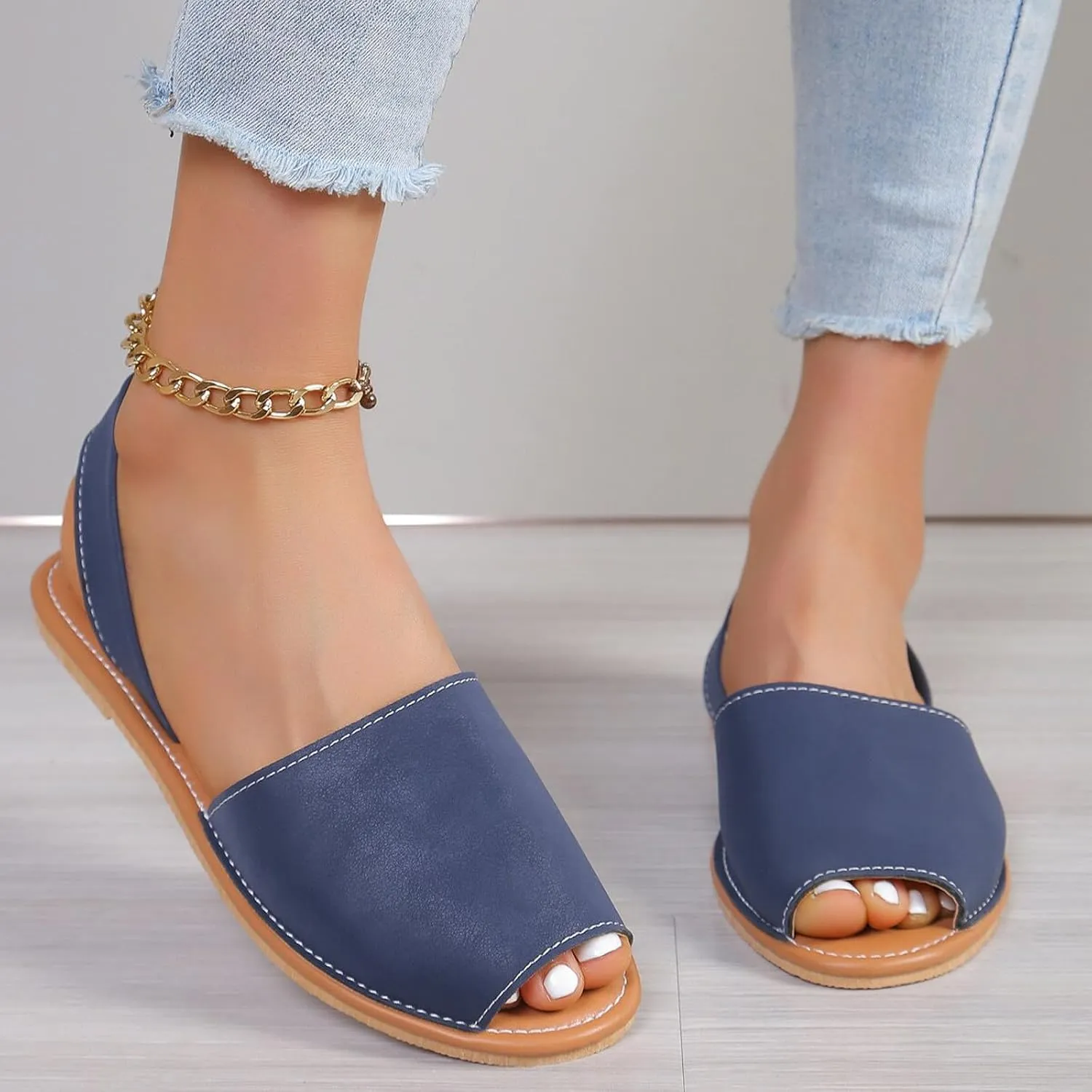Roorsily Women's Comfortable Sandals Flat Bottom Fish Mouth Sandals Footwear Soft Leather Sandals Versatile Flat Sandal