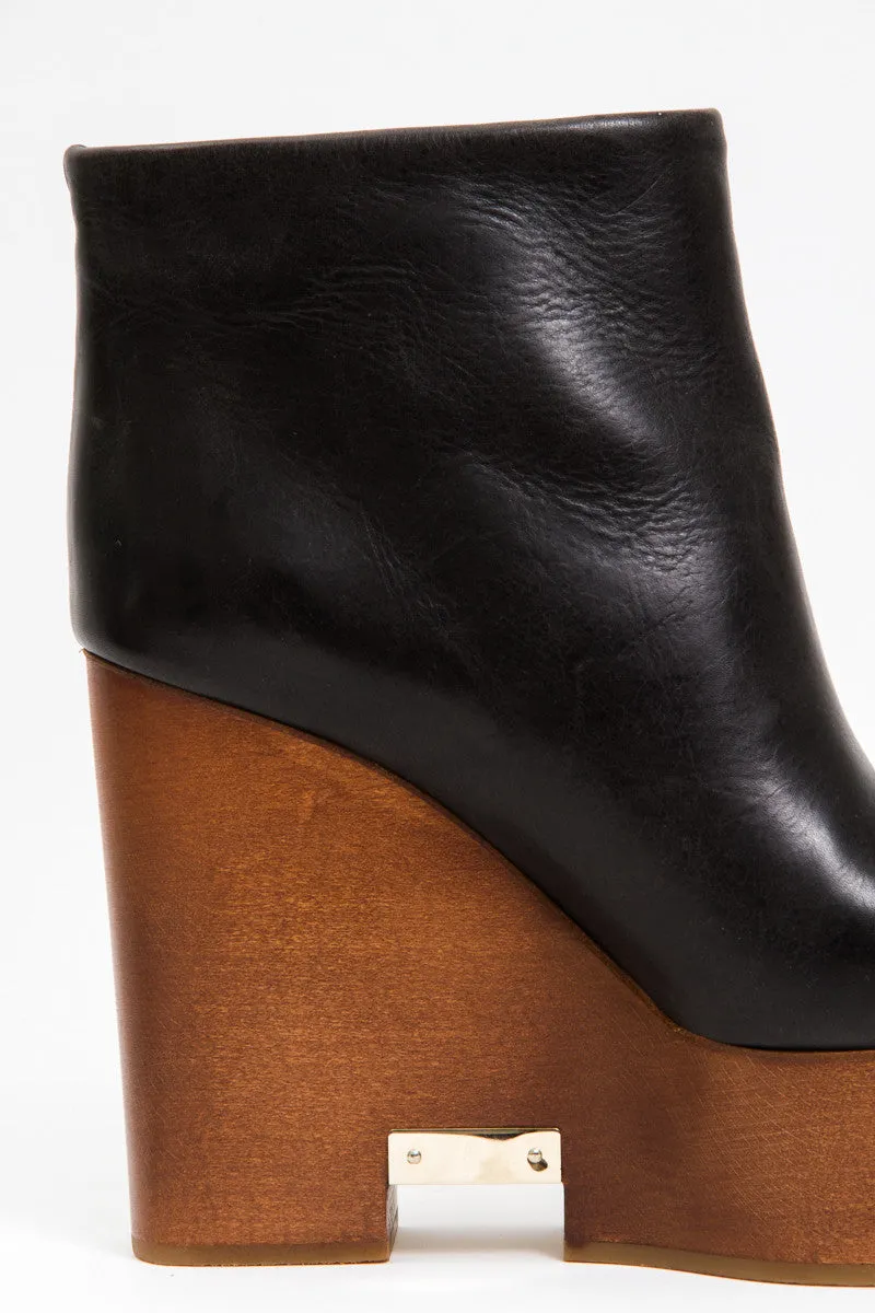 WOODEN WEDGE BOOTS