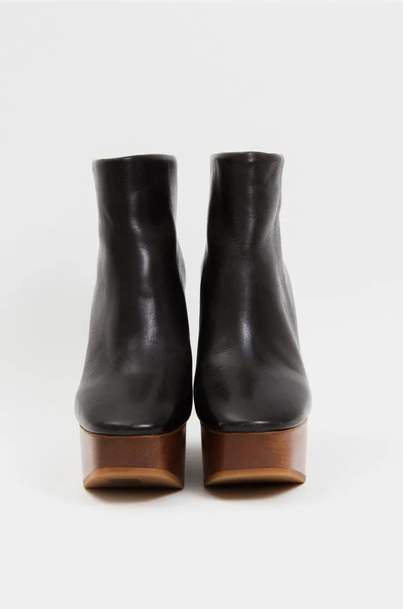 WOODEN WEDGE BOOTS